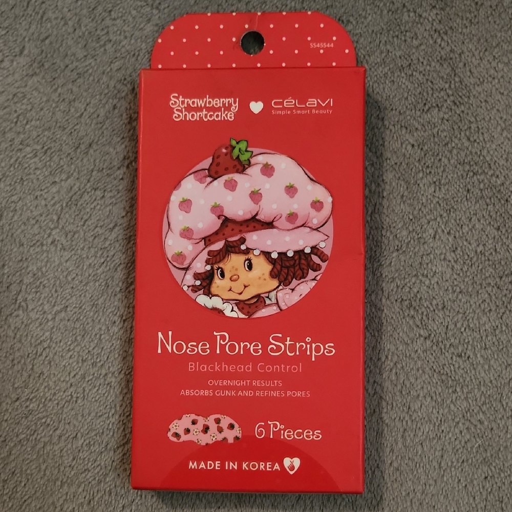 Strawberry Shortcake Celavi Nose Pore Strips